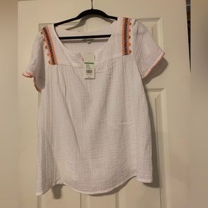 Never worn with tags!  Belk brand New Direction trendy gauze embroidered top L.